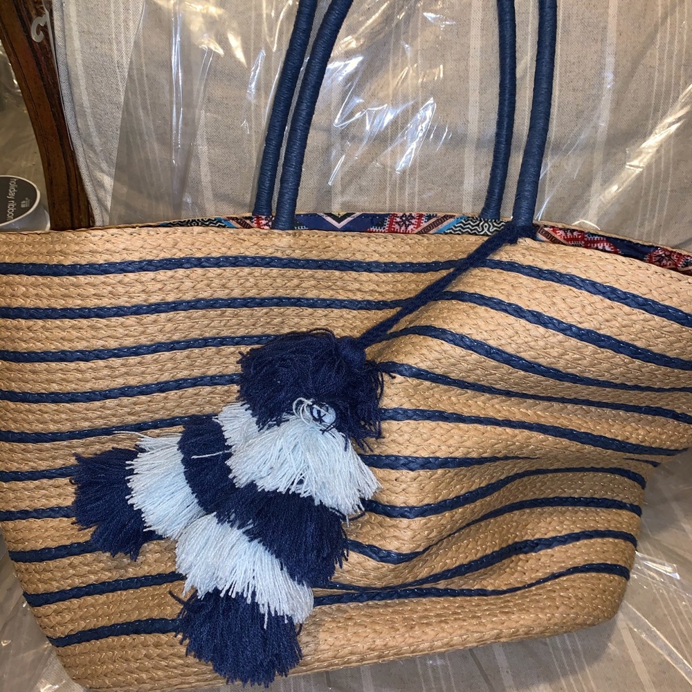 Beach tote with Pom Pom tiered tassels lined